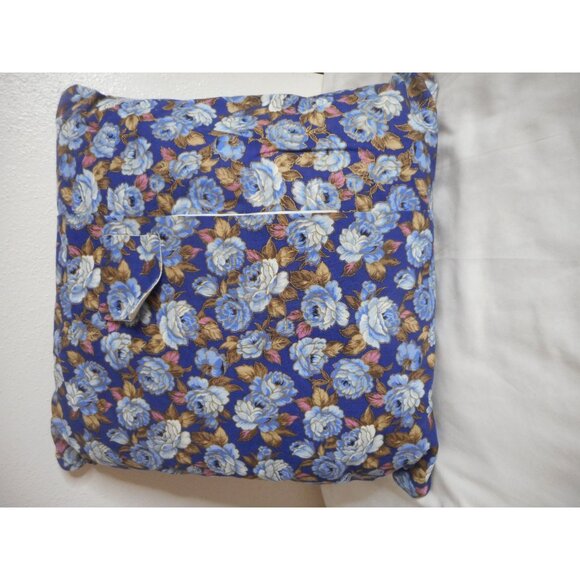 Quilted Blue Rose Embroidered Tatted Fan pattern Throw Pillow - Estate Find - Picture 5 of 8